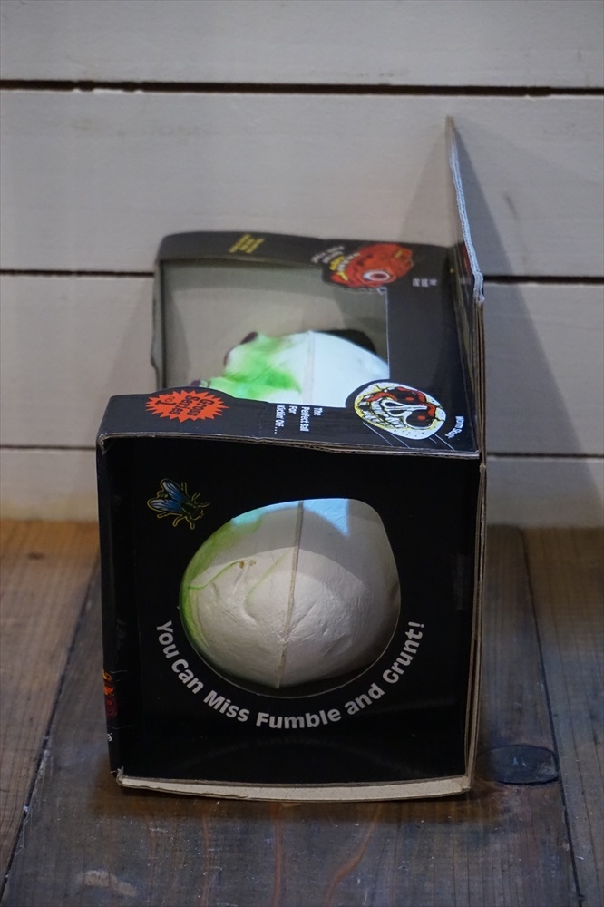 画像: Weird Ball FOOTBALL