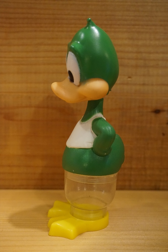 画像: Plucky Duck 人形