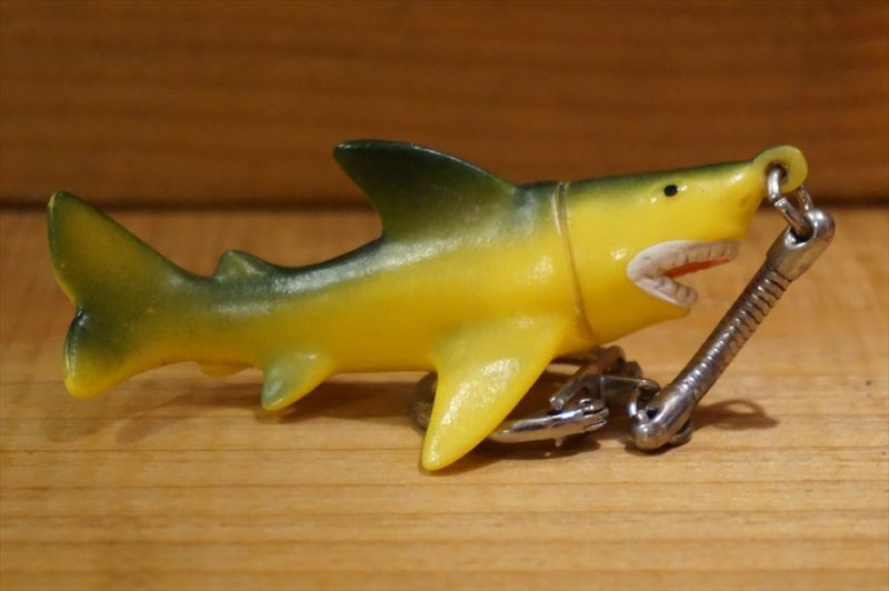 画像: 日本製 サメ ミニソフビ キーホルダー 【B1】 