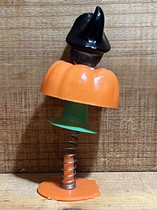 画像: Pumpkin&Witch Jumping Toy