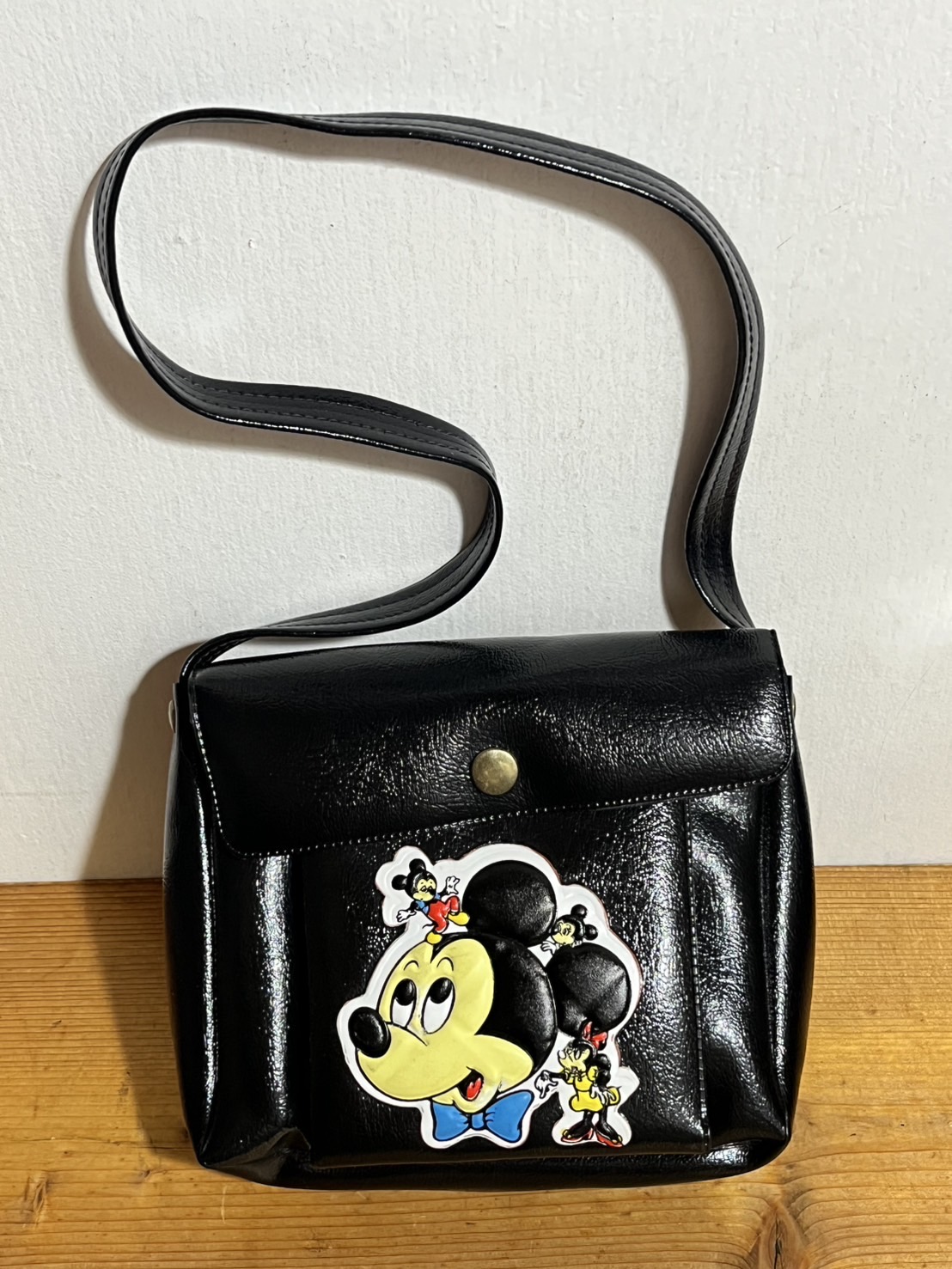 ミッキーマウス バックル パチ物 ミッキーマウス バッグ【黒】 - DRODD