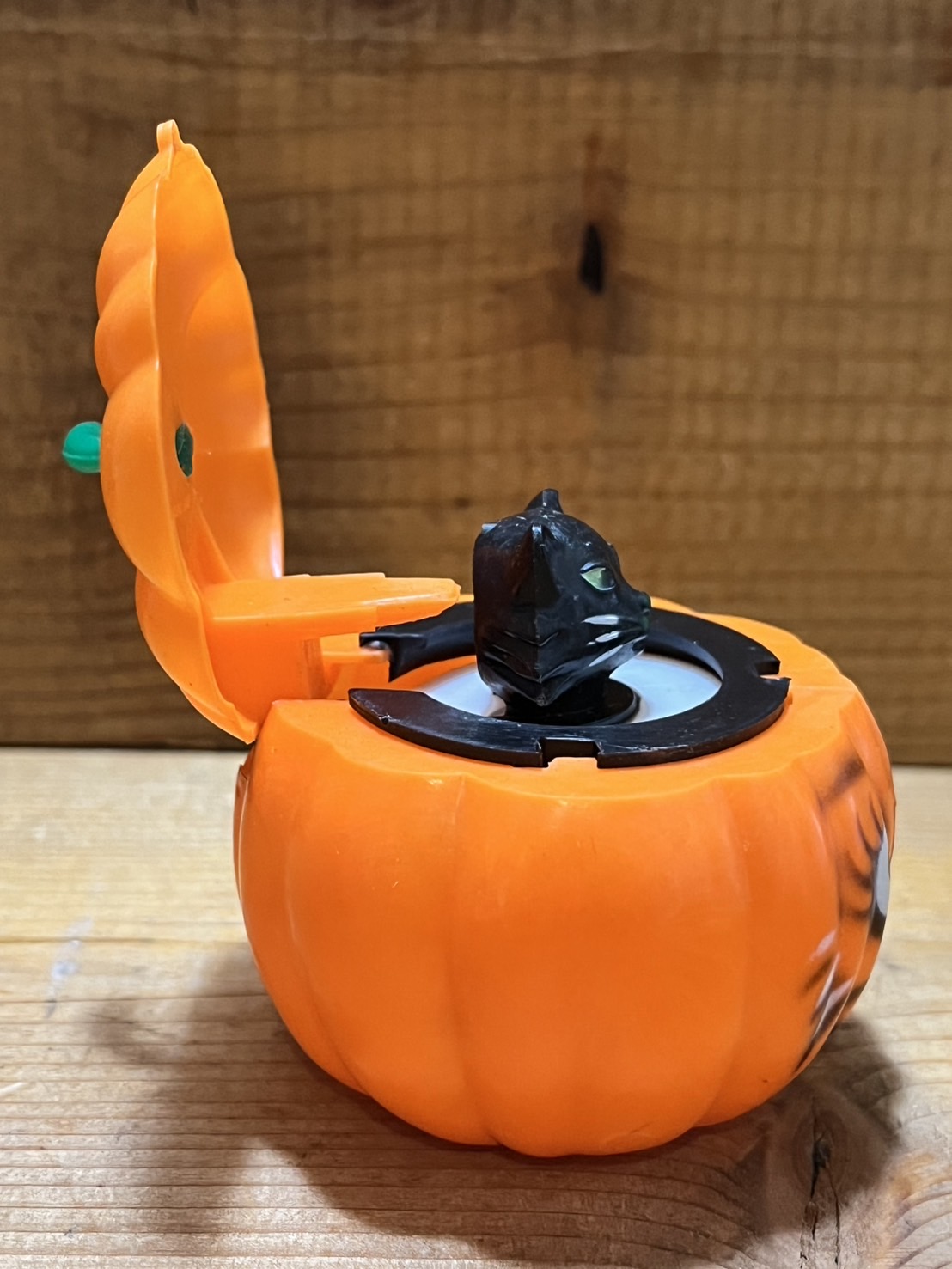 画像: Pumpkin ビックリ箱【黒猫】 