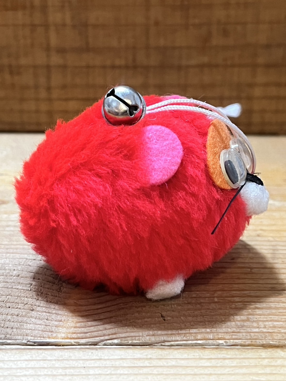 画像: イヌ？ マスコット人形