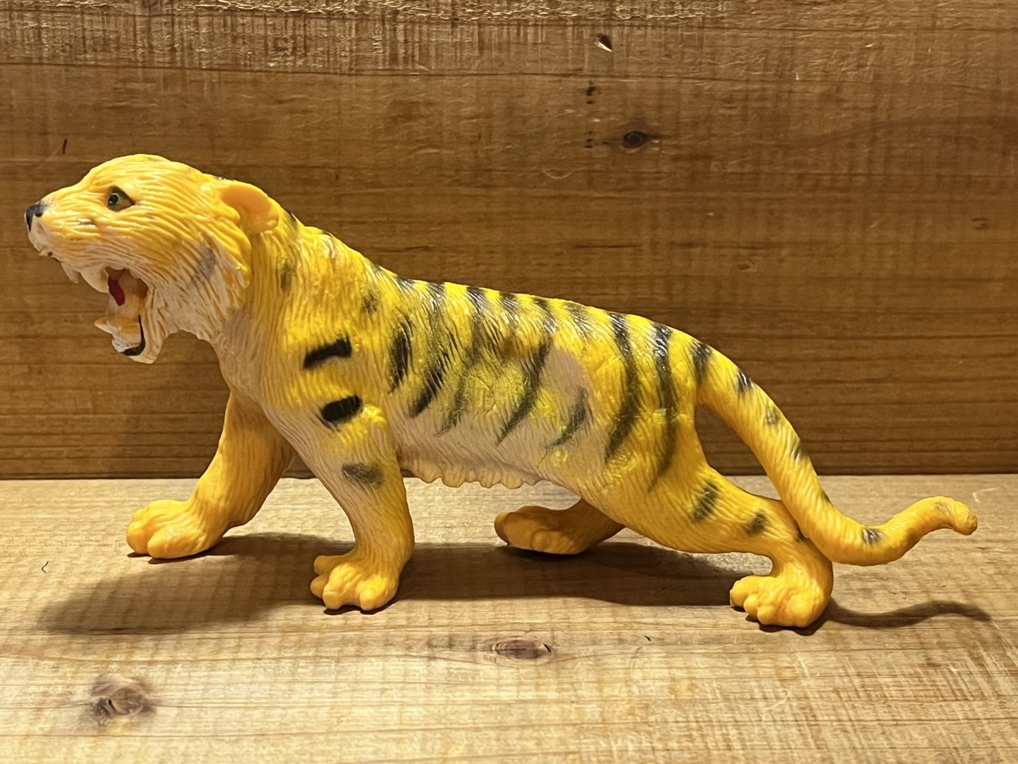 画像: ラバー製 トラ人形【C】