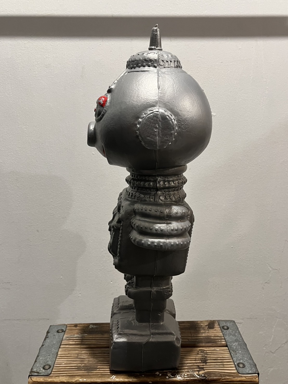 画像: 詳細不明 ロボット ポリ人形