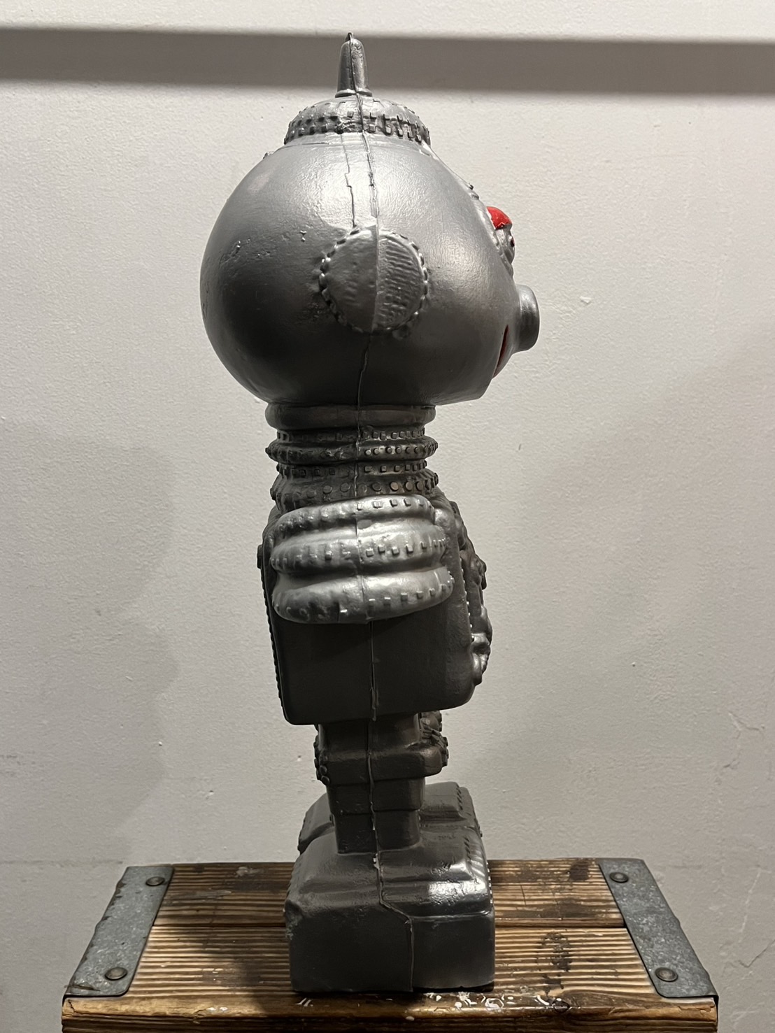 画像: 詳細不明 ロボット ポリ人形